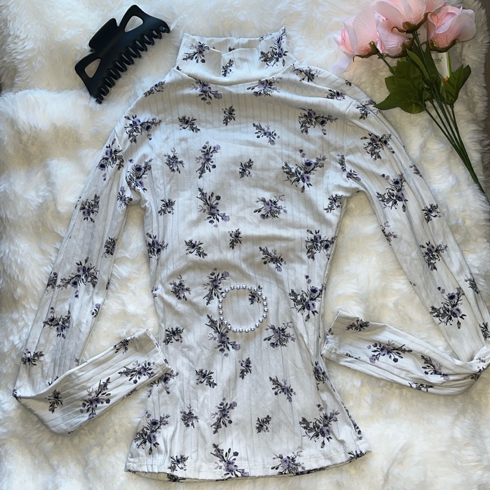 Long sleeve mini floral turtle neck top